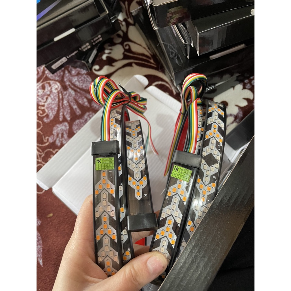 Dây led xi nhan hình mũi tên xương cá trang trí đuôi xe oto auto vol