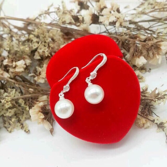 Bông tai móc trai nhân tạo gắn thêm đá nhân tạo bạc ta