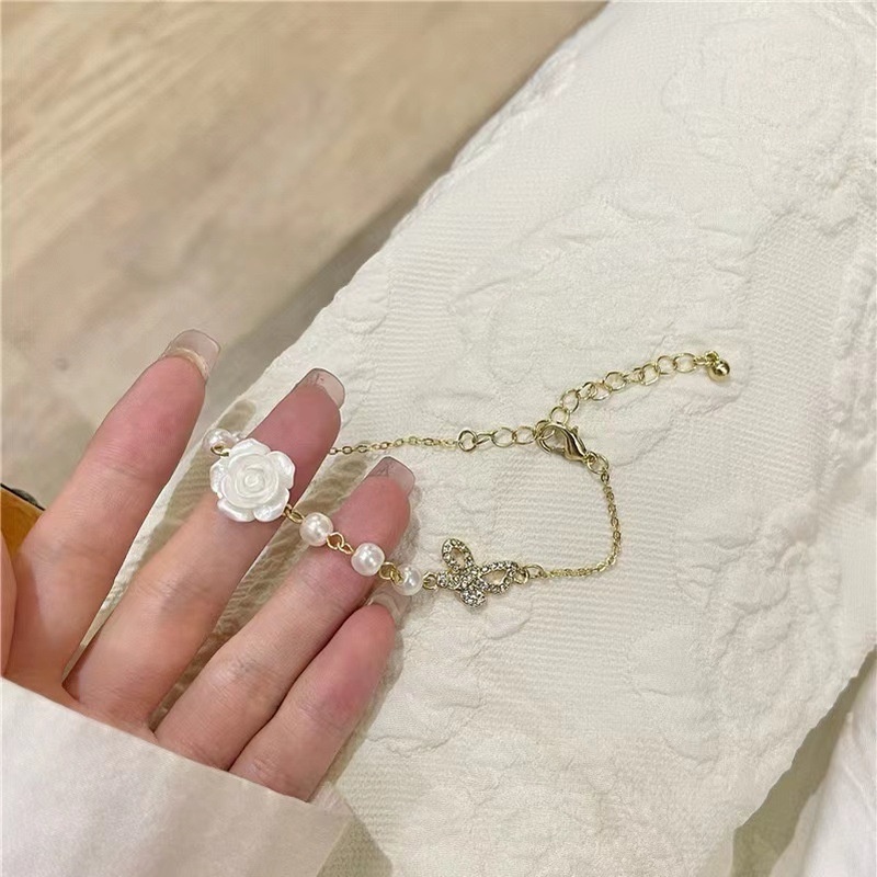 Vòng tay nữ MANYUE phối ngọc trai và mặt phụ kiện phong cách Hàn Quốc