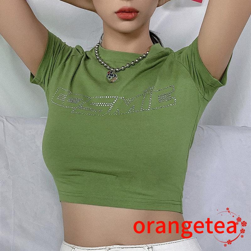 Áo ngắn ôm mỏng nhẹ họa tiết chữ cái thích hợp cho nữ