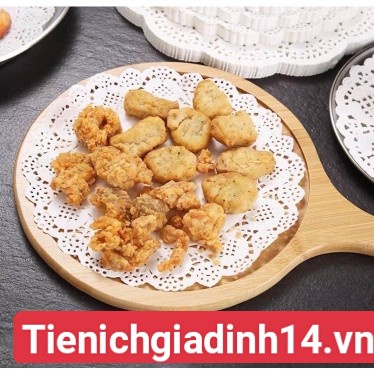 Giấy Thấm Dầu Thực Phẩm 140 Tờ Thấm Dầu Ăn Đồ Chiên Rán Tròn Hoa Văn Đục Lỗ Đa Năng Tiện Dụng