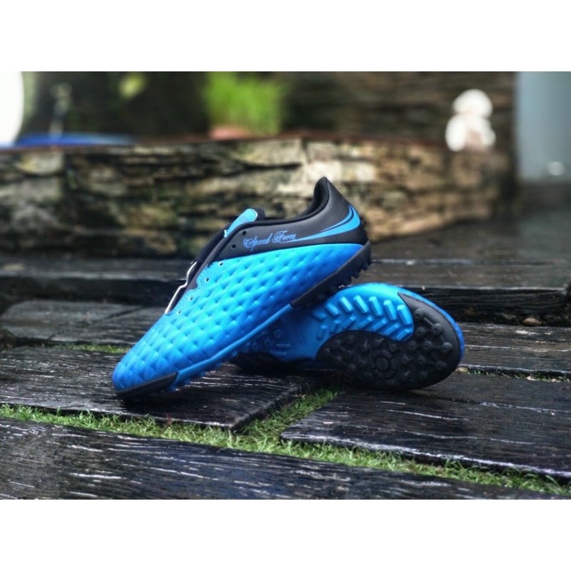 Giày đá bóng,giày đá banh,giầy thể thao,đá sân cỏ nhân tạo đã khâu mũi và mũi