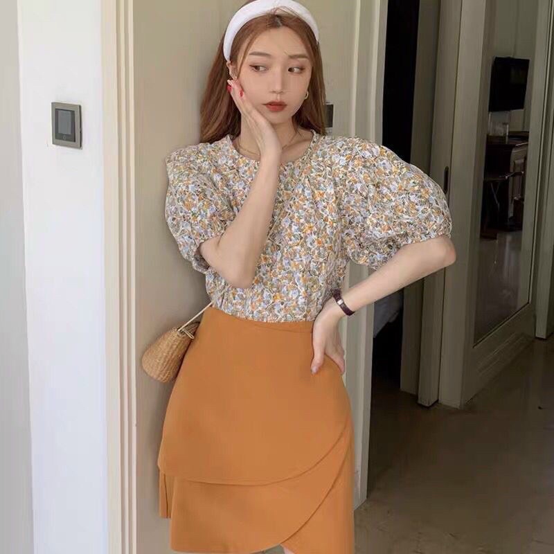 Set áo hoa tay bồng, chân váy cam