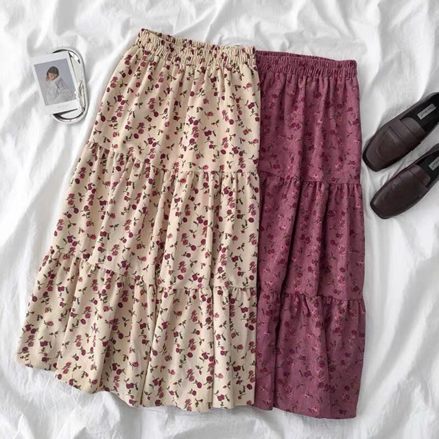 Chân váy hoạ tiết hoa