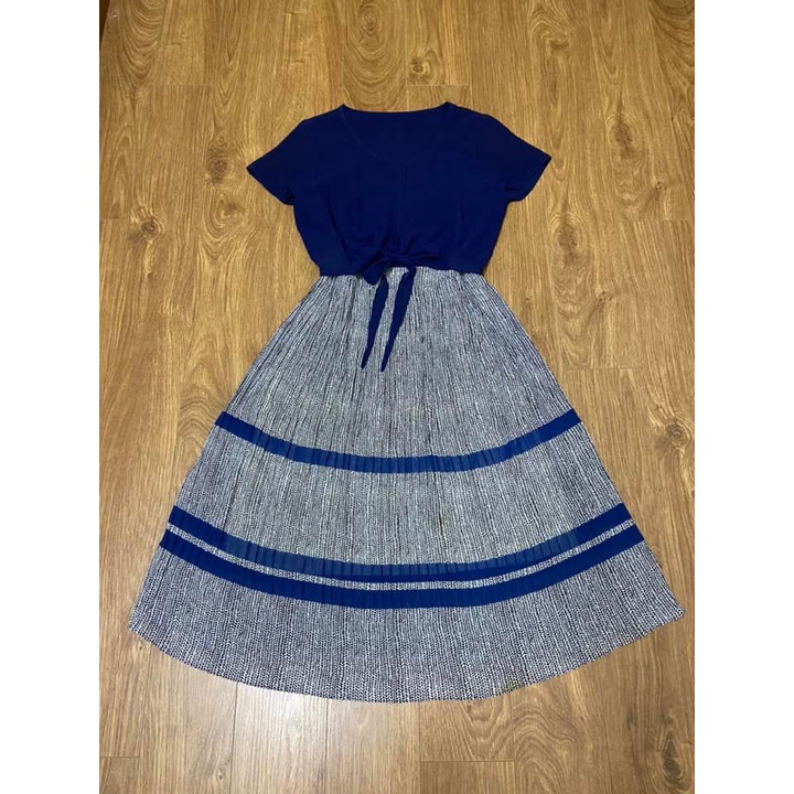 Váy size L, dáng xòe