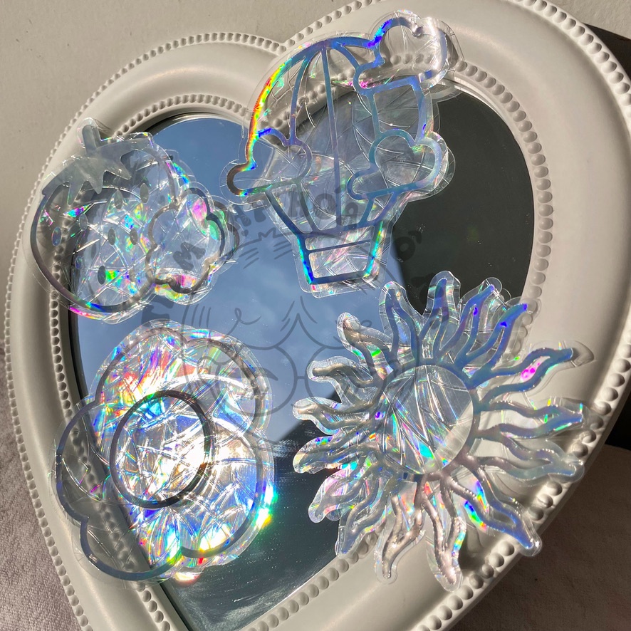 Sticker/ Decal Dán Kính phản chiếu ánh sáng màu cầu vồng / Sun-Catcher Sticker - tiemtaphoacona