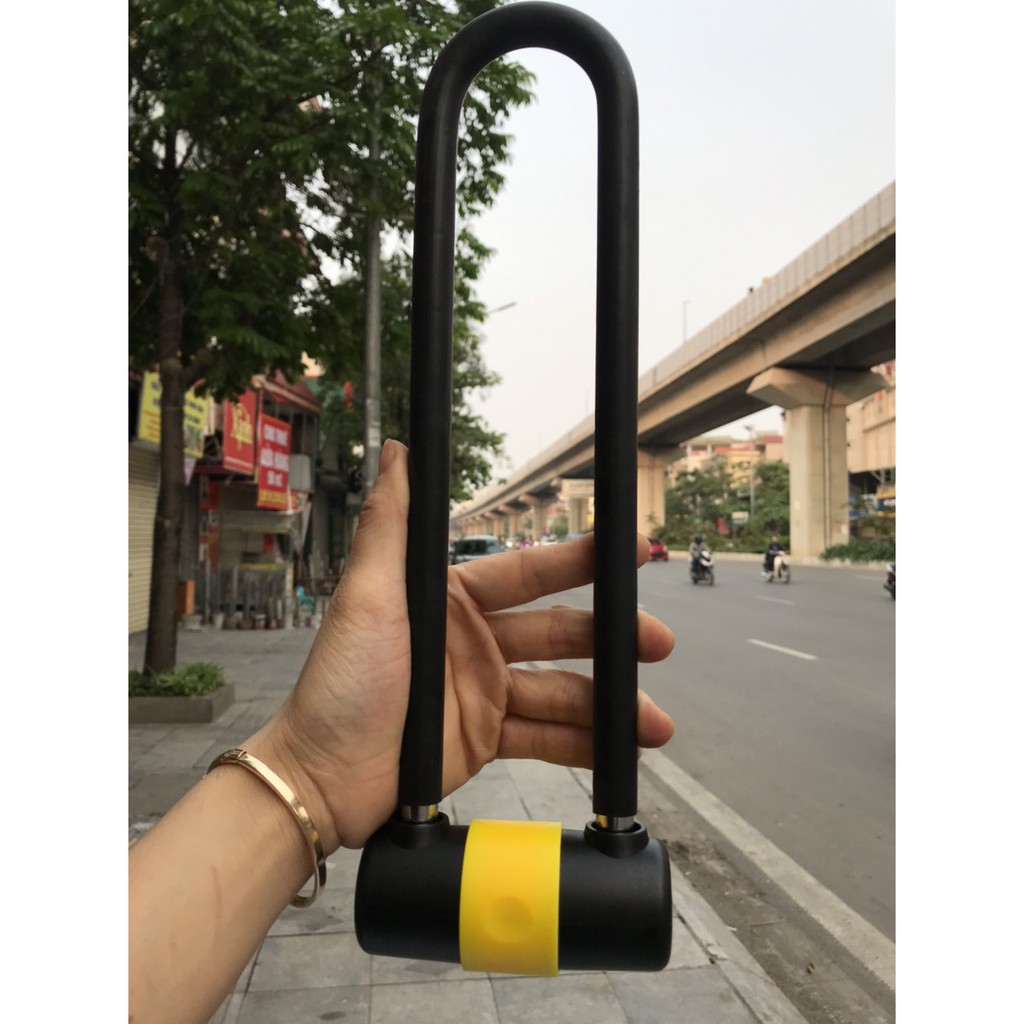 Khóa U Cửa kính cường lực bọc nhựa chống xước cửa, khóa cổng chống cắt nhập khẩu Đài Loan - vàng đen