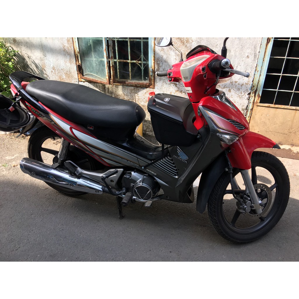 Thùng xe G12N Future neo, hàng givi chính hãng, bảo hành 2 năm