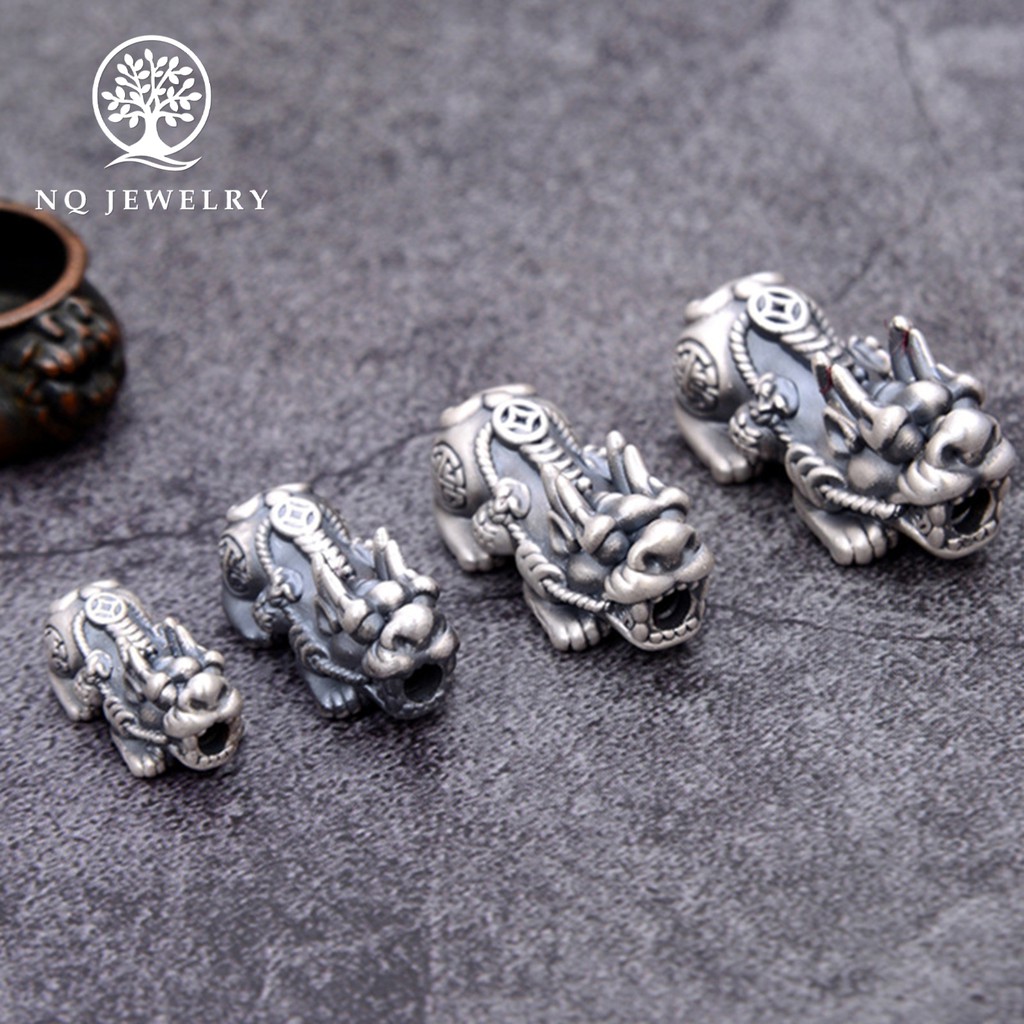 Charm bạc tỳ hưu xỏ ngang - NQ Jewelry