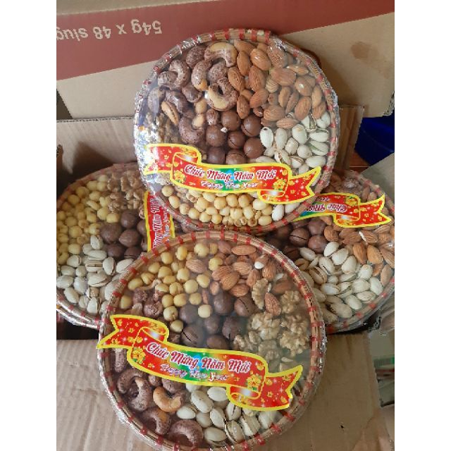 Mix Nuts Combor 6 loại hạt: óc chó, macca, hạnh nhân, điều, dẻ cười, sen sấy