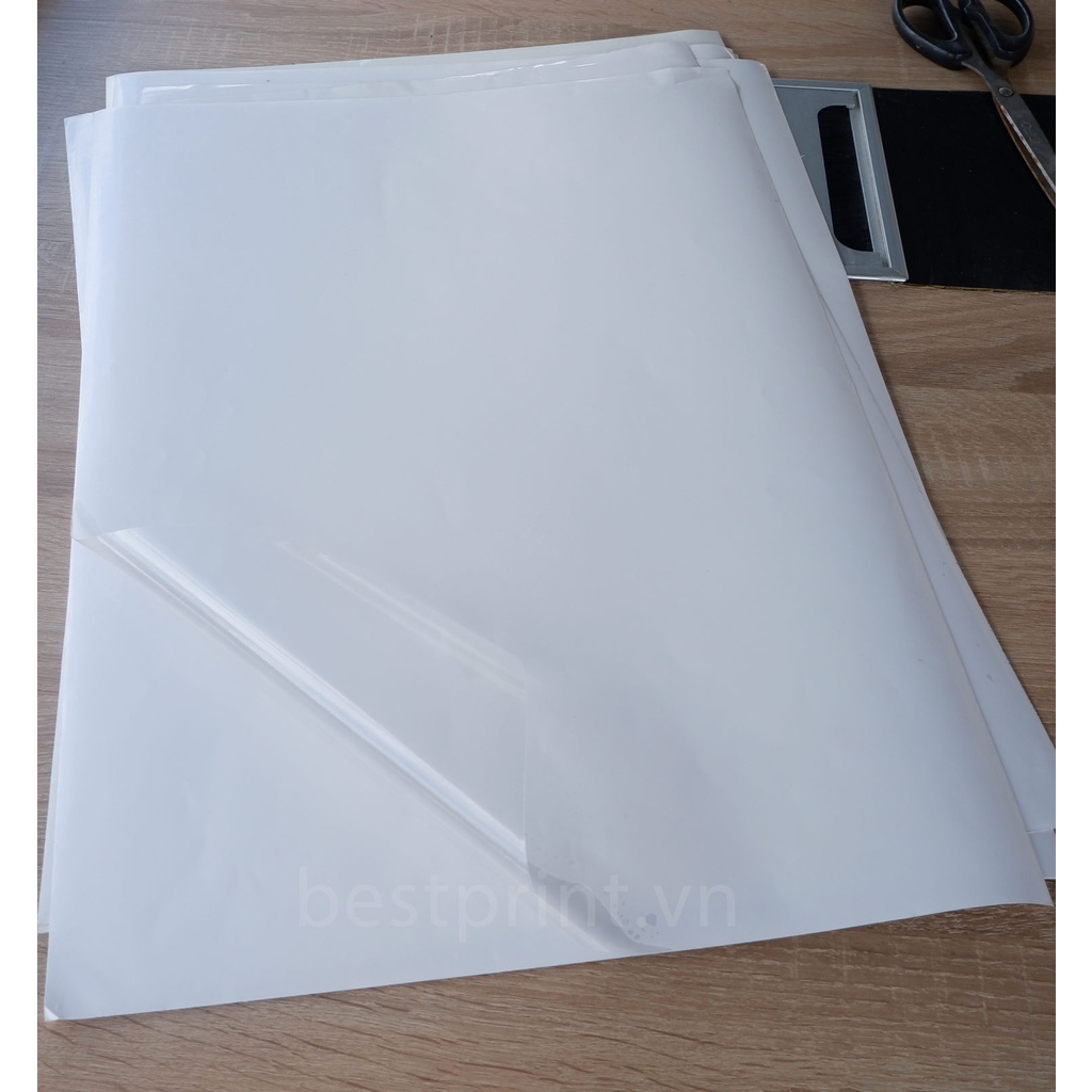 Decal nhựa trong suốt dùng cho máy in laser