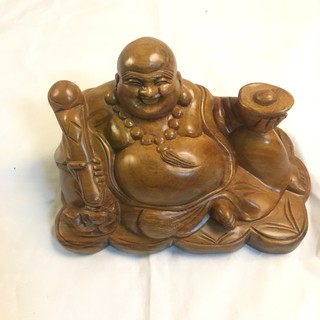 Tượng gỗ di lặc cười gỗ Bách Xanh thơm để xe ô tô sơn PU 3 lớp