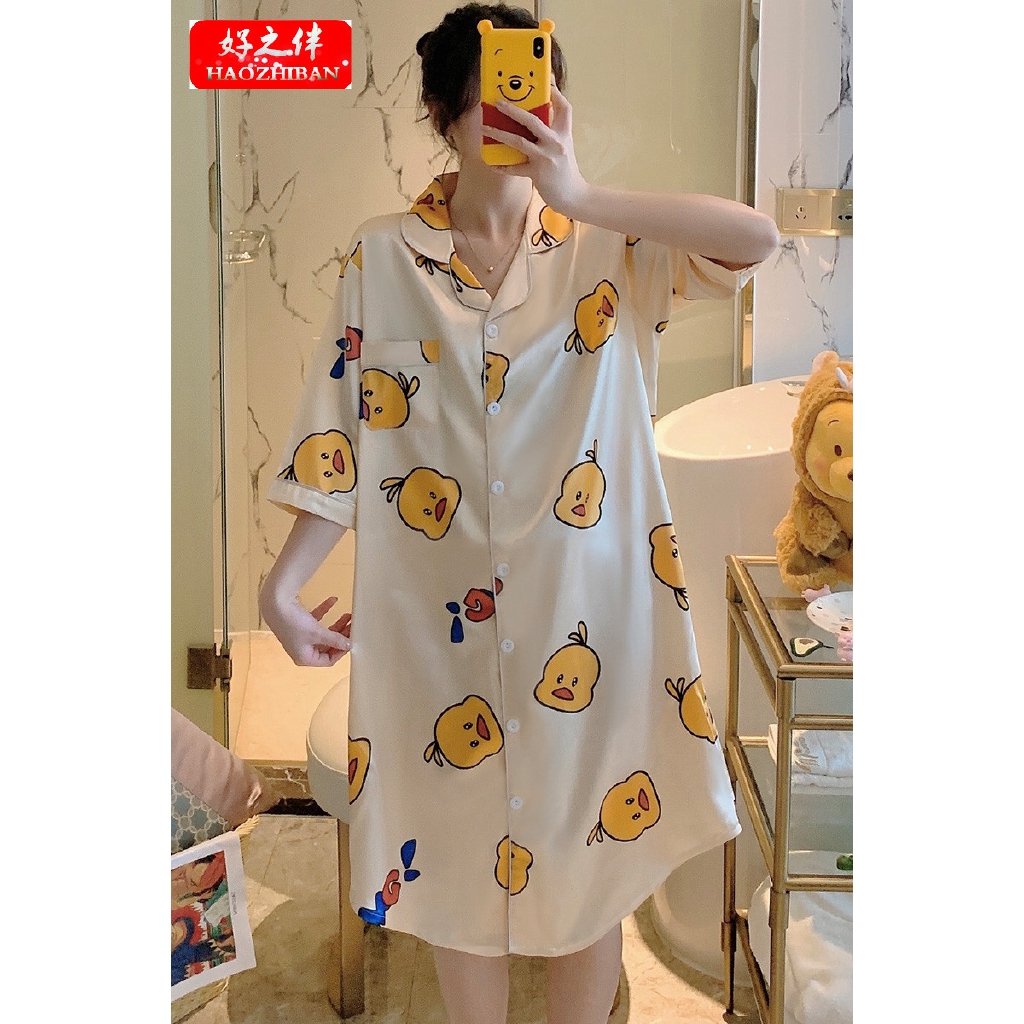 Đầm Ngủ Tay Dài Vải Lụa In Hình Vịt Vàng Kiểu Hàn Quốc Xinh Xắn Cho Nữ | BigBuy360 - bigbuy360.vn