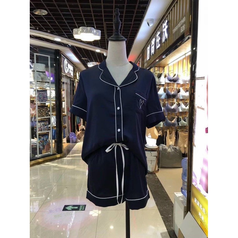 BỘ NGỦ NỮ LỤA CỘC TAY TIM NGỰC | BigBuy360 - bigbuy360.vn