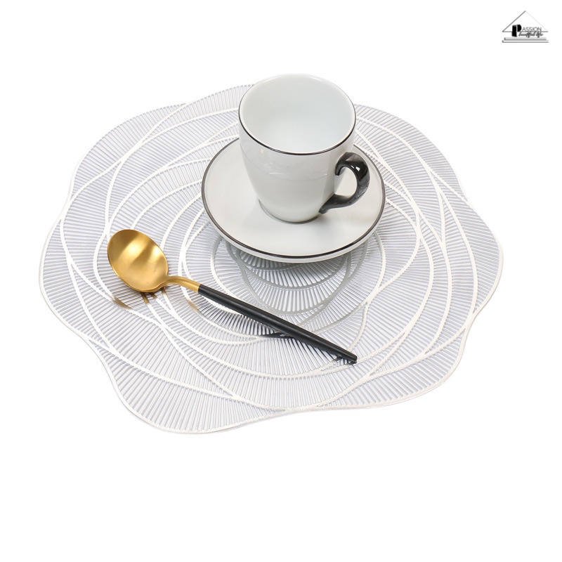 Tấm Lót Bàn Ăn Placemat In Cách Nhiệt Bronzing Sang Trọng