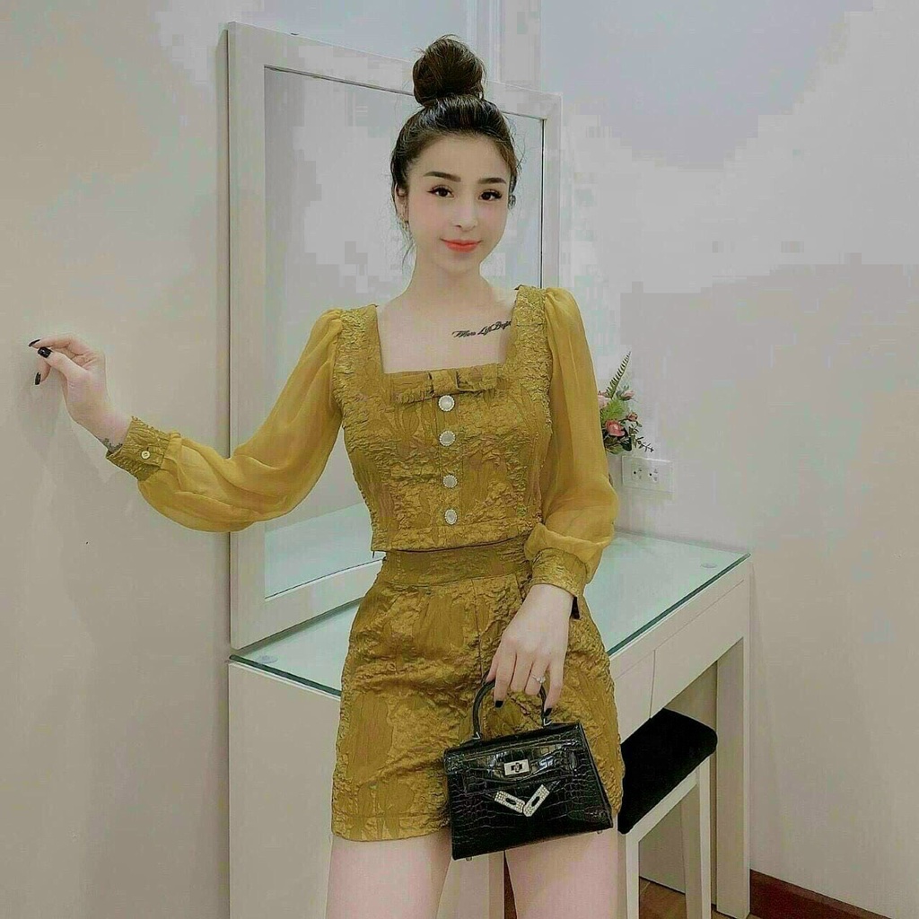 Sét Bộ Thời Trang Nữ Chất Vải Gấm Áo Tay Dài Cổ Vuông Phối Nút Trước Mix Quần Đùi Xinh Xắn