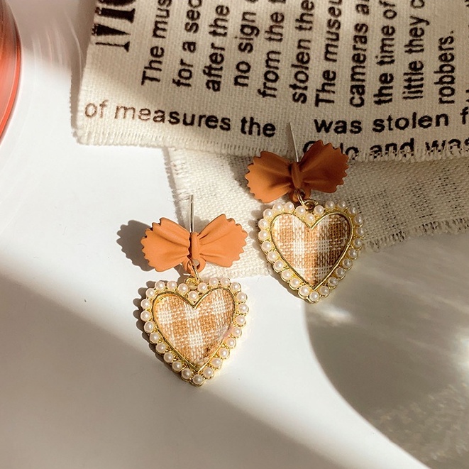 Khuyên tai hình nơ và trái tim phong cách cổ điển hợp thời trang