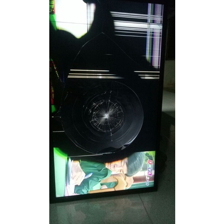 Bộ bo TCL L32S6100 củ hư màn bo chạy ok như hình,tháo máy bo nguồn,bo chính,cặp loa,bo wifi,dây mắt phím.cho anh,em cần