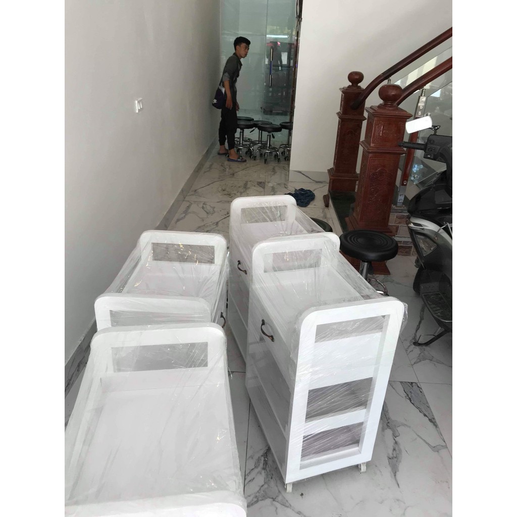 Xe Đẩy Gỗ Dùng Trong Spa