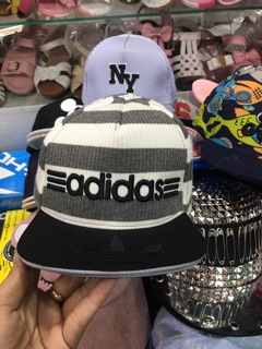 NÓN H&M siêu chất