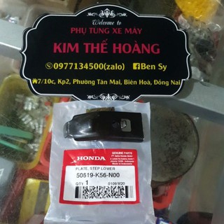 Tấm định vị cụm cần để chân (dưới cao su để chân trước) Winner , Sonic 150R ... CHÍNH HÃNG HONDA