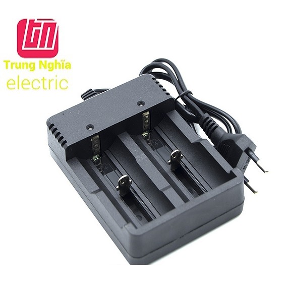 BỘ SẠC PIN ĐÔI ĐA NĂNG CÓ DÂY CÓ ĐÈN BÁO XANH ĐẦY