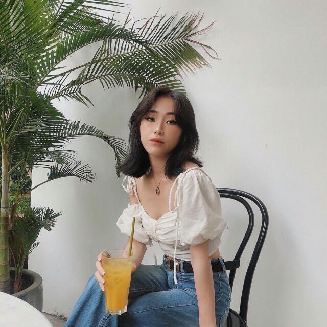 ÁO TRỄ VAI CÚP NGỰC