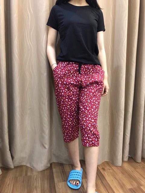 Bộ đồ mặc nhà hoa nhí kết hợp áo phông trơn
