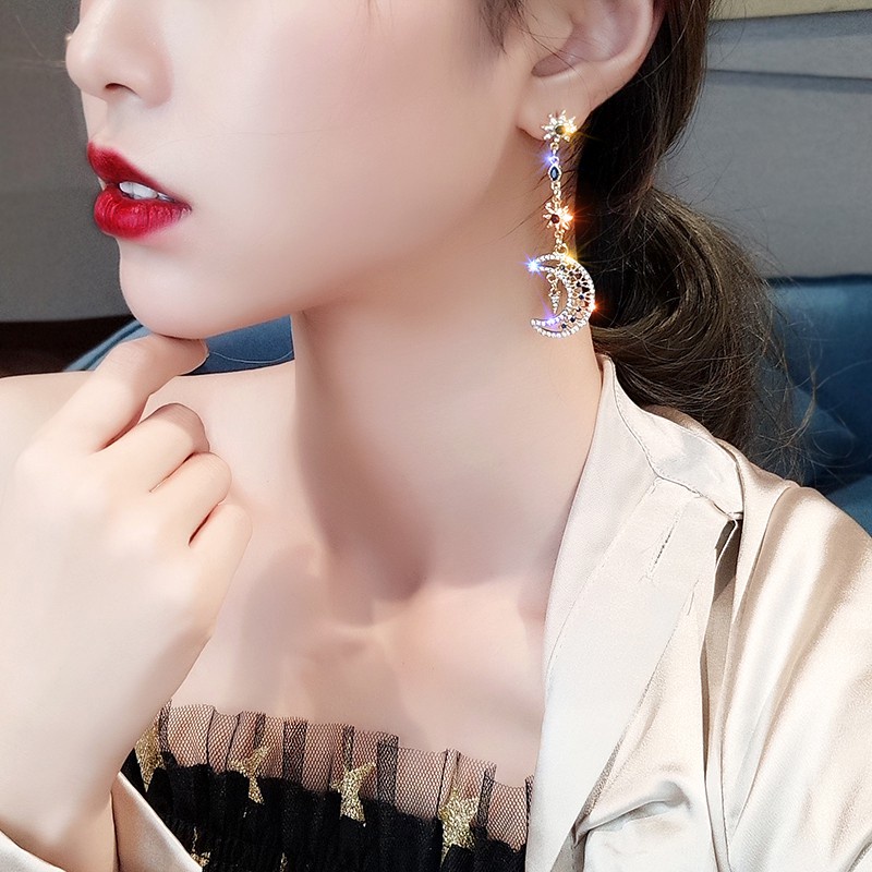 Đôi bông tai dáng dài mạ bạc 925 hình ngôi sao và mặt trăng thời trang