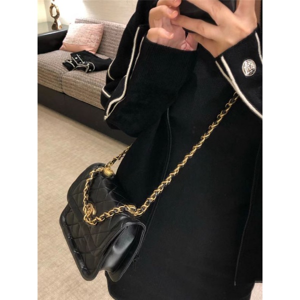 - Túi xách Chanel Flap Bag Black