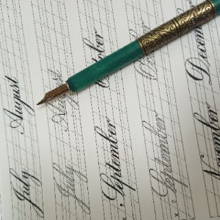 TẬP LUYỆN VIẾT CALLIGRAPHY