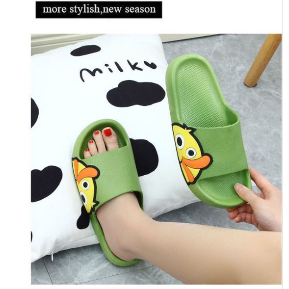 Dép bánh mì hoạt hình - chọn lên 1 size