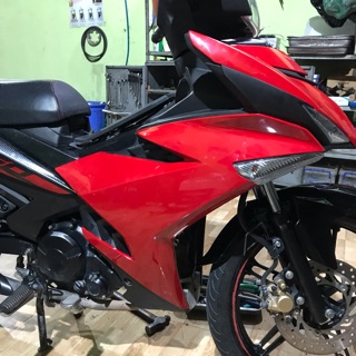 Yếm phải ex150 đỏ zin chính hãng