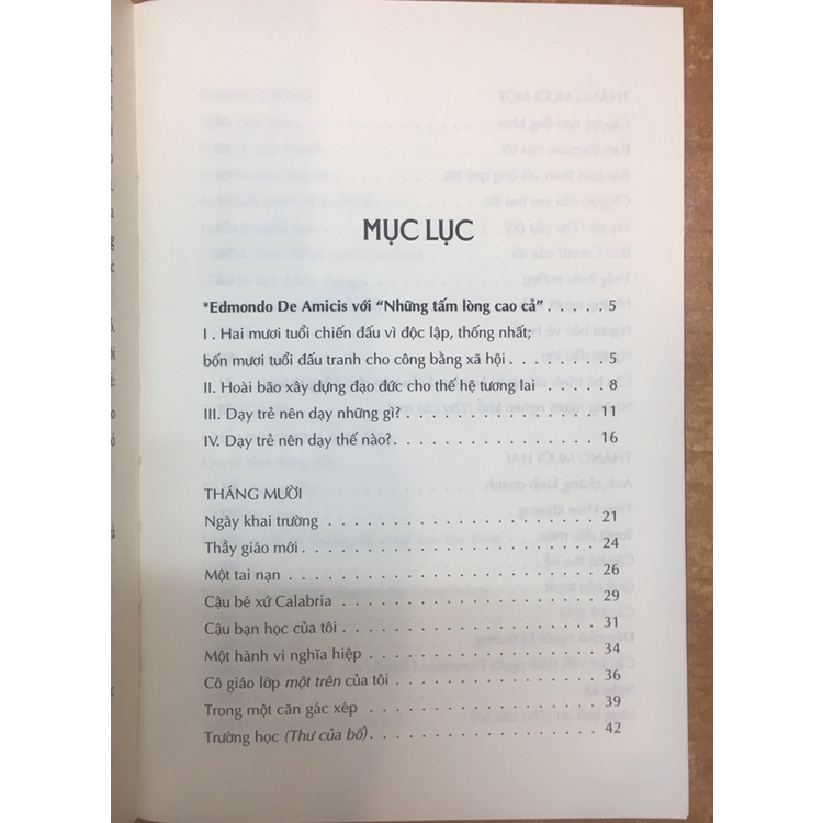 Sách - Những Tấm Lòng Cao Cả