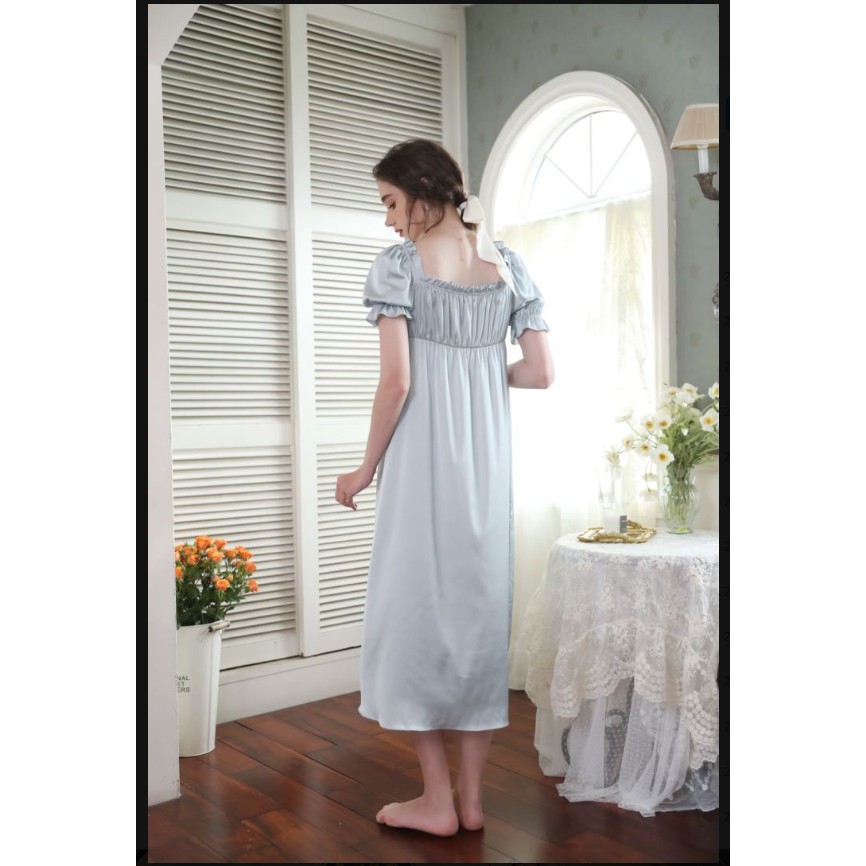 Đầm ngủ lụa thiết kế cao cấp tay ngắn viền bèo | BigBuy360 - bigbuy360.vn