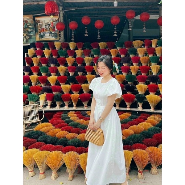 Đầm hở lưng hot trend màu trắng