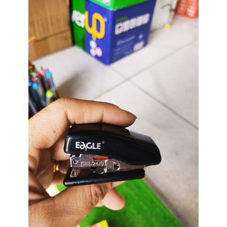 bấm  kim số 3 Eagle.