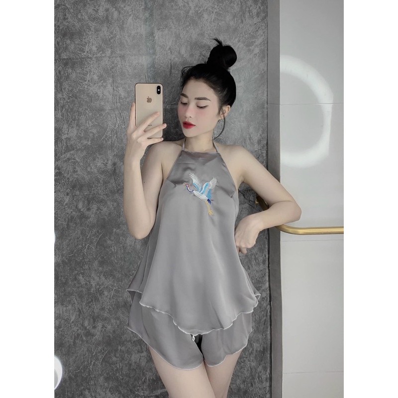 Đồ ngủ sexy yếm 2 dây thêu hạc lụa satin mềm mịn hở lưng Freesize- Linqu Sleepwear