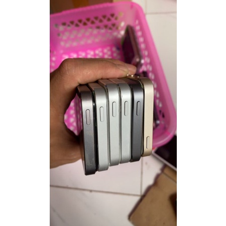 Điện thoại ip 5s Quốc tế ,đẹp keng,mượt mà ,vân tay nhạy cứng cáp nhỏ ,gọn. | BigBuy360 - bigbuy360.vn