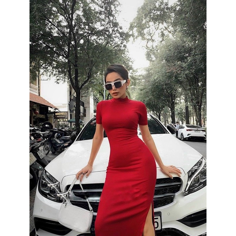 Đầm dáng ôm body cổ trụ xẻ đùi
