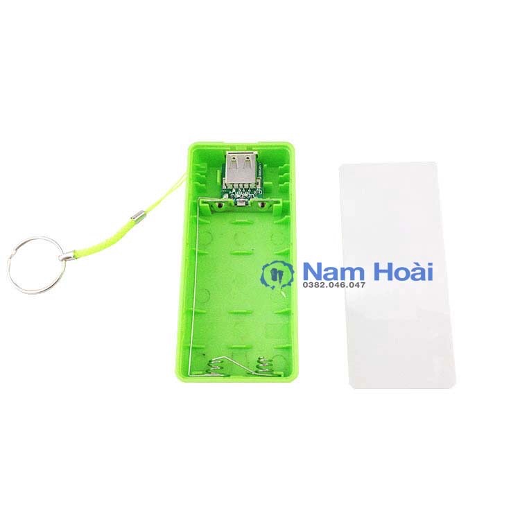 Box sạc dự phòng 2 cell pin vỏ nhựa có lò xo