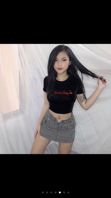 Áo croptop thêu