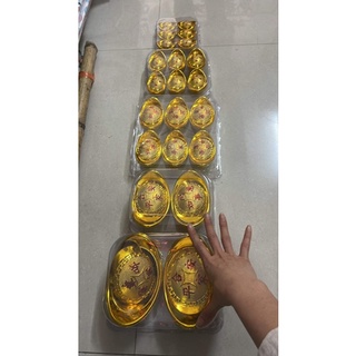Đĩnh vàng Thần Tài