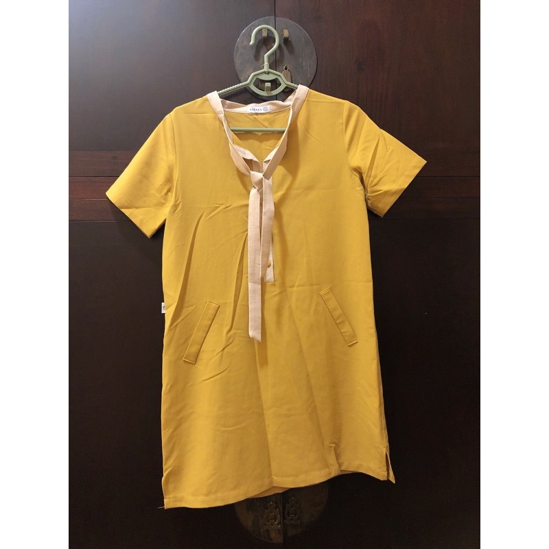 Váy thiết kế Rosara