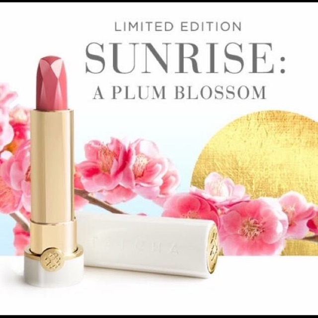 Son Tatcha phiên bản Limited Edition Sunrise a Plum Blossom