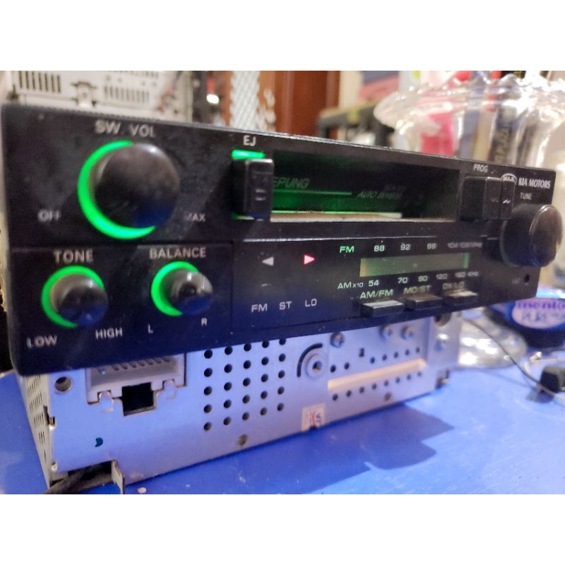 Đầu Radio & tape cho xe KIA MORTOR.