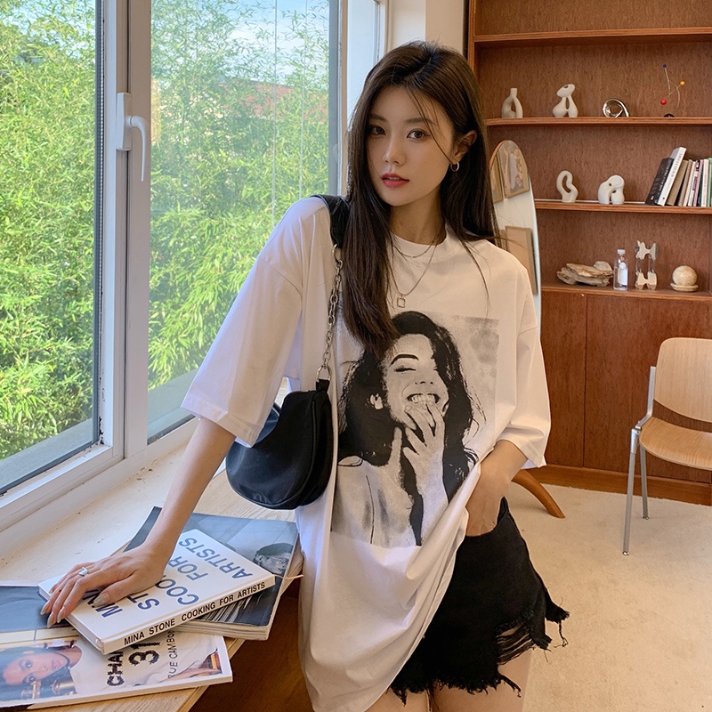 Áo Thun Nữ Ngắn Tay Cổ Tròn In Hình Thời Trang