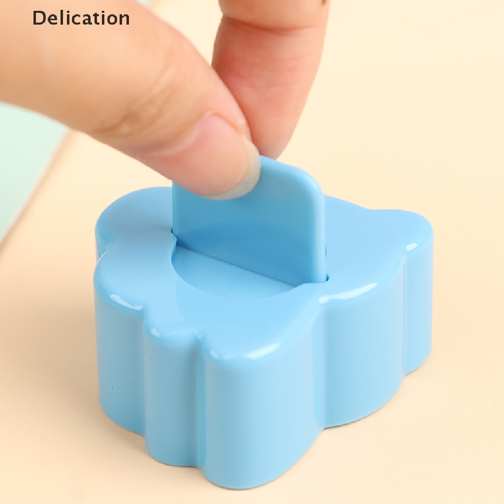 Bộ 4 Khuôn Cắt Bánh Quy Hình Cá Heo / Gấu / Sóc / Gấu Dễ Thương