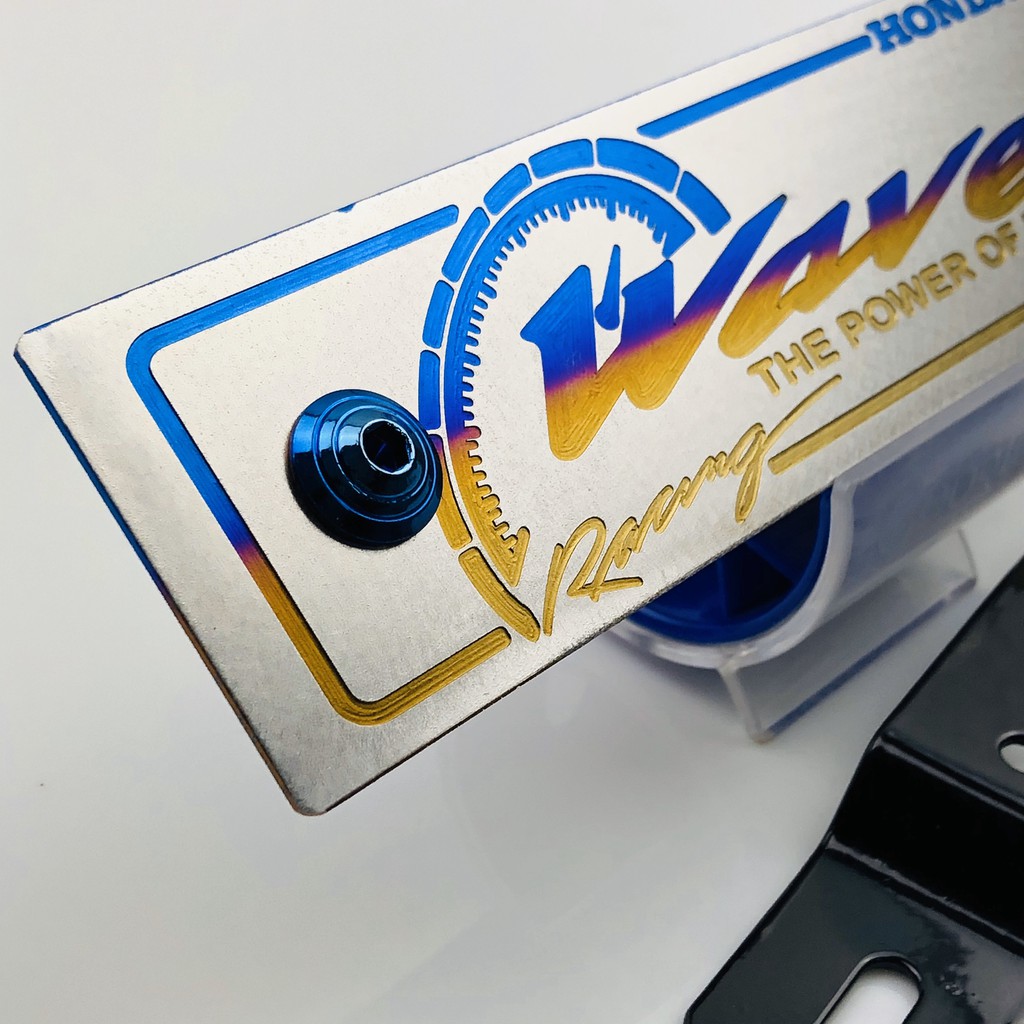 Bảng tên titan WAVE, 100% làm từ titan TẶNG pát gắn bảng tên xe wave và ốc gắn bảng tên titan 6l2 Hoành Sơn
