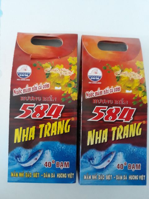 Nước mắm truyền thống 584 Nha Trang 1 chai 40 độ đạm - Nước mắm nhỉ Nha Trang